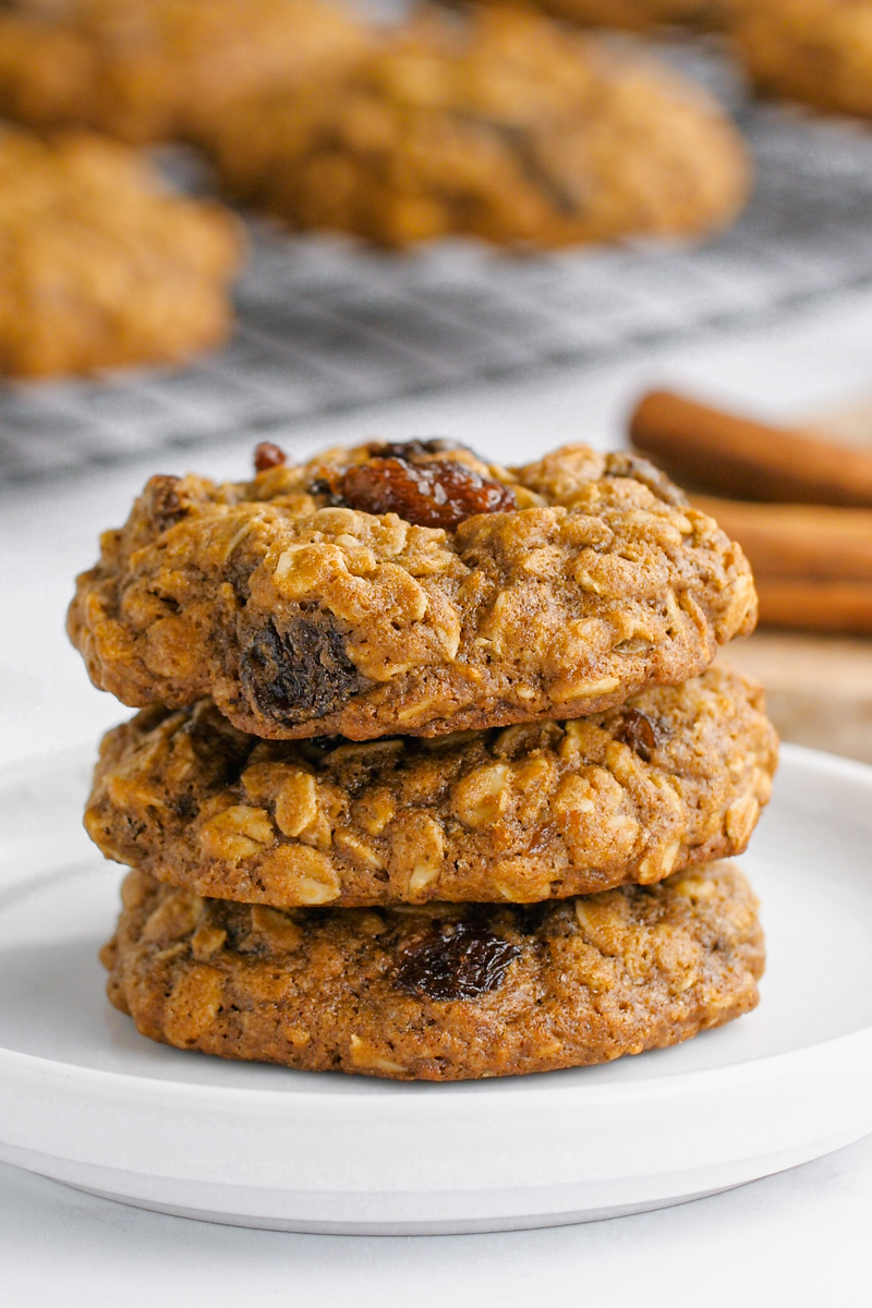 Oatmeal Raisin Cookies - Easy Peasy Meals
