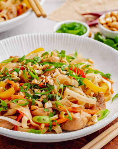 A plate of Instant Pot Pad Thai