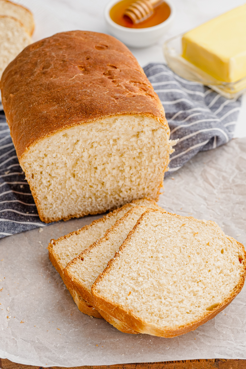 Sandwich bread, white bread loaf.