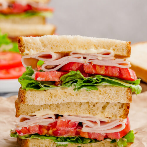 A sandwich made on sandwich bread