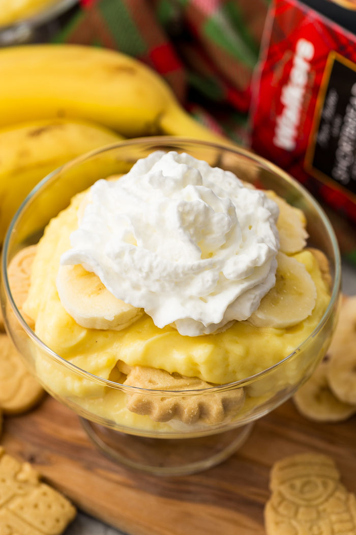 whipped topping on top of banana pudding