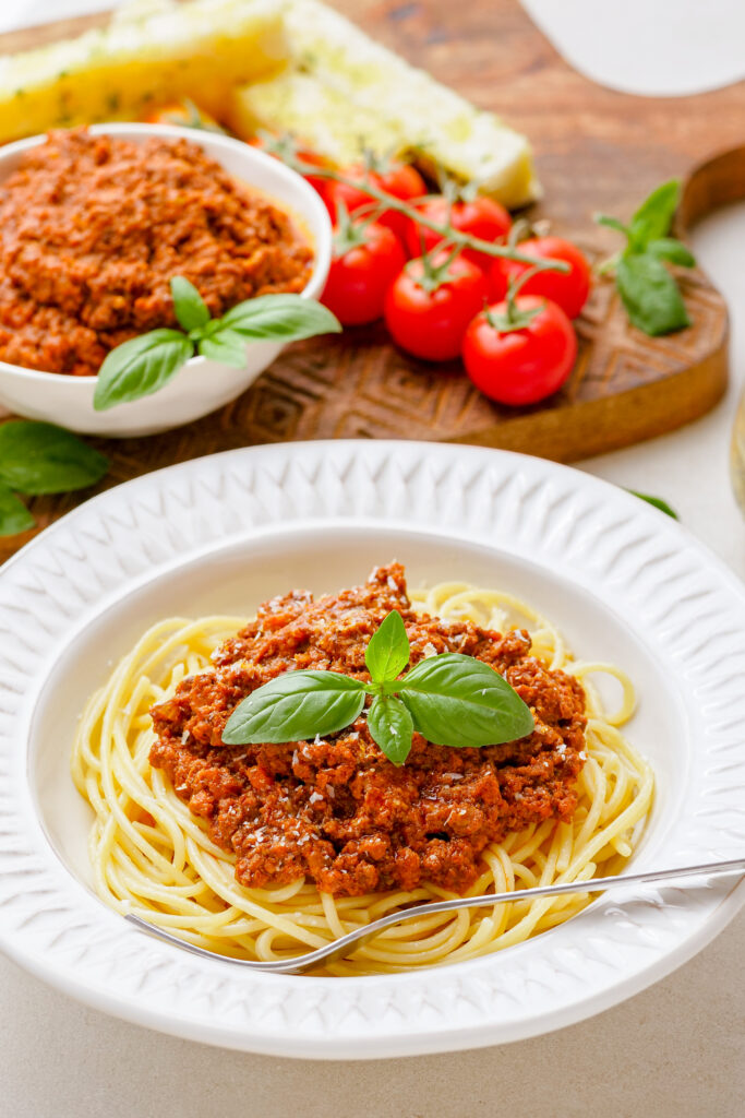 Spaghetti bolognese made in the slow cooker for a meaty, delicious, meal. 