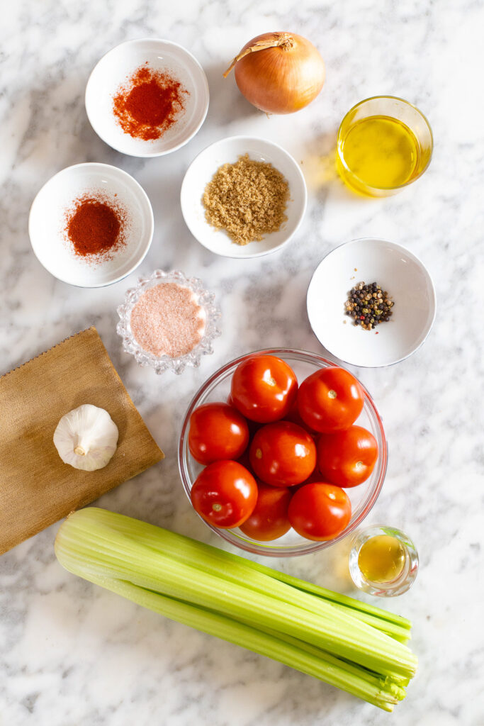The ingredients you need to make homemade ketchup