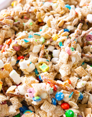 Leprechaun bait snack mix for St. Patrick's Day