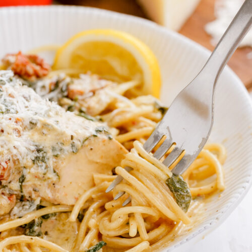 Creamy tuscan chicken with spinach and sun dried tomatoes