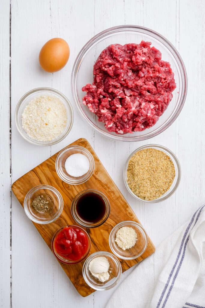 What you need to make salisbury steaks, all the ingredients