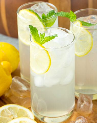 fresh squeezed homemade lemonade