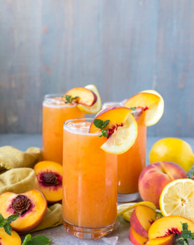 Easy peach lemonade, a fresh lemonade made with summer peaches