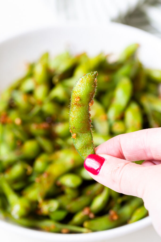 Spicy garlic ginger edamame