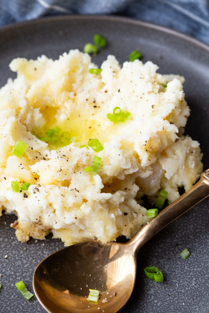 creamy, delicious make ahead mashed potatoes