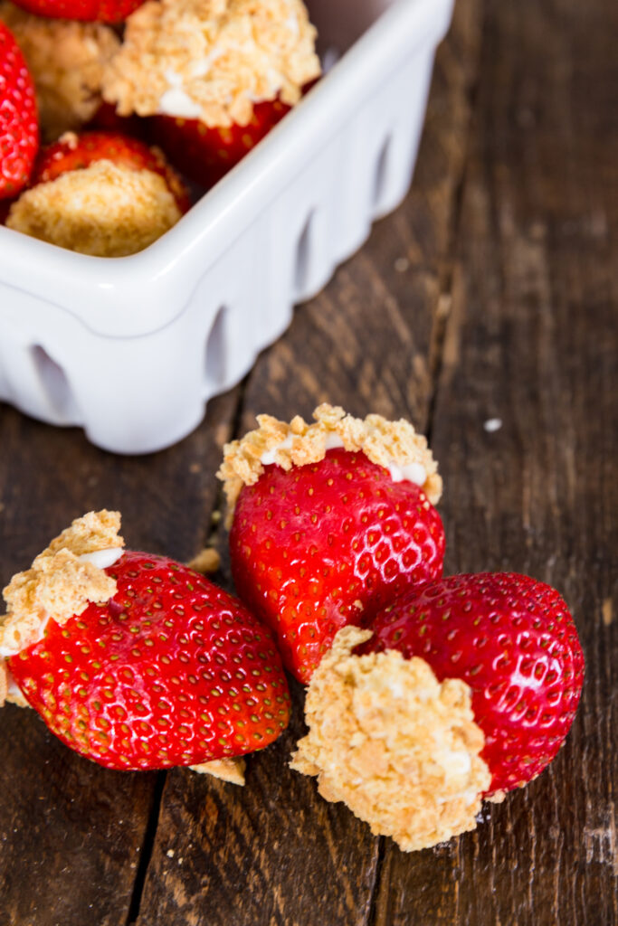 Cheesecake Stuffed Strawberries