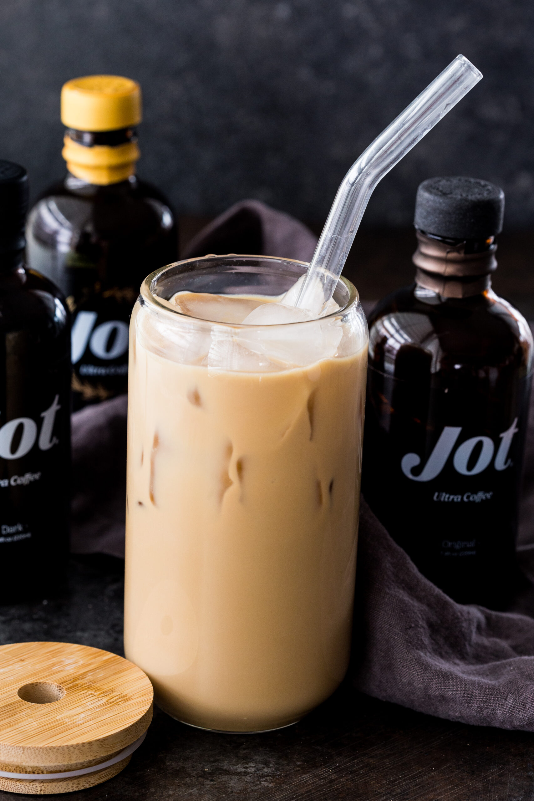 Cookie Butter Iced Coffee with Vanilla Oatmilk Cold Foam - Fooduzzi