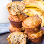 Banana bread muffins that are easy to make and delicious