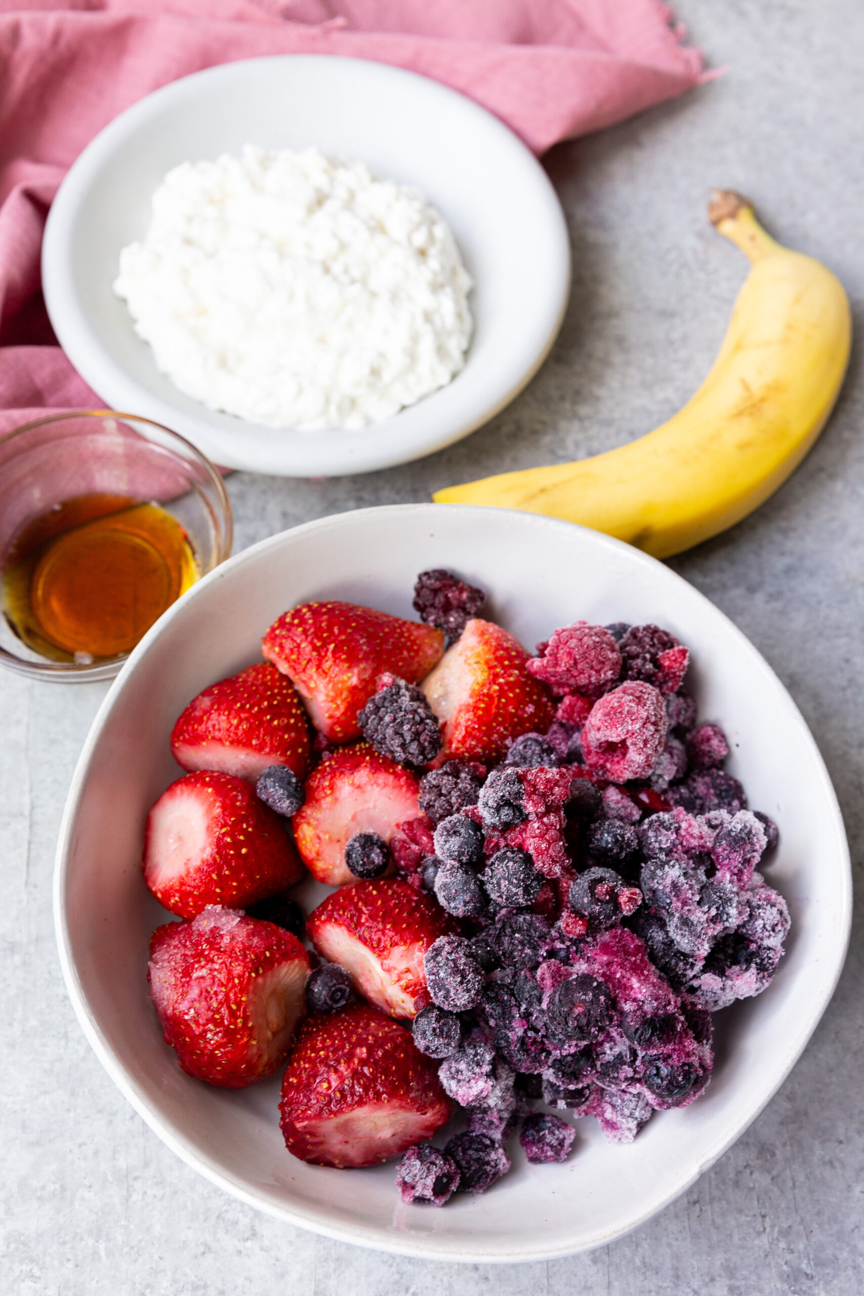 Cottage Cheese Smoothie Bowl with Berries Easy Peasy Meals