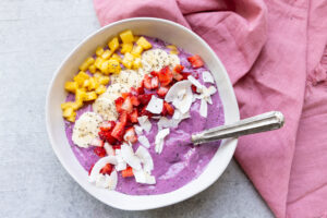 Cottage Cheese Smoothie Bowl with Berries