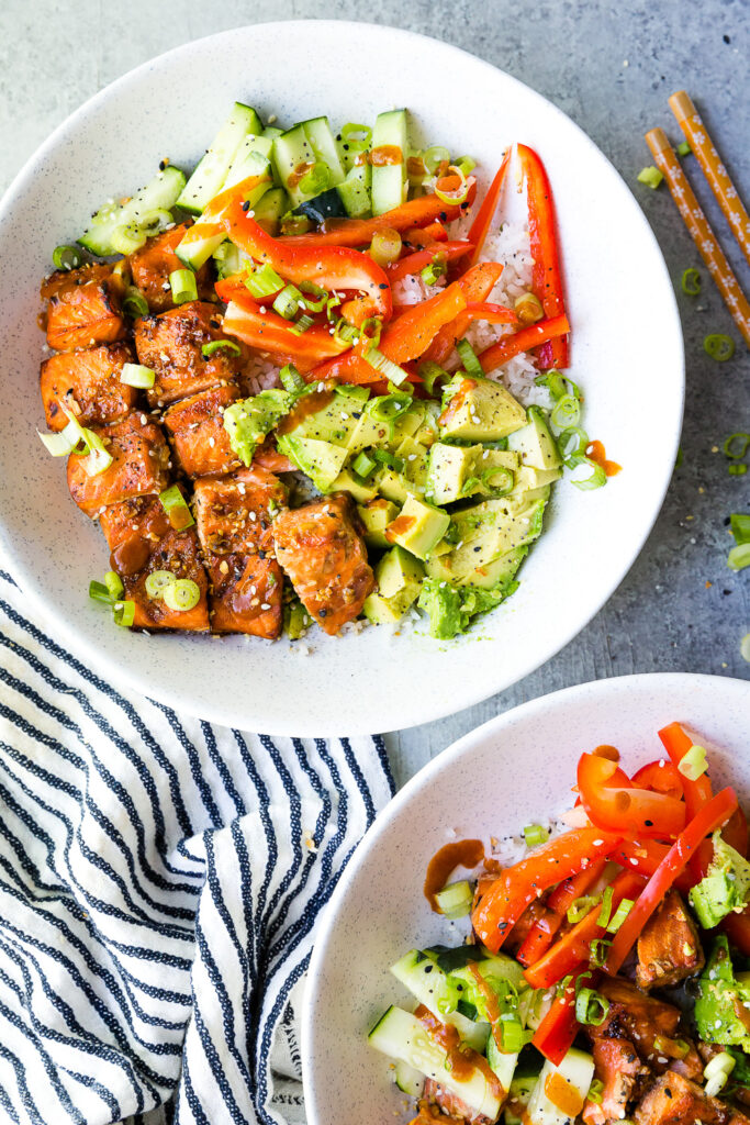 Air fried salmon bites for honey sriracha salmon rice bowls