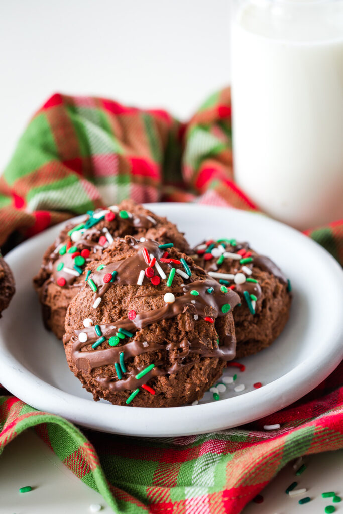 Soft and chewy chocolate christmas cookies 