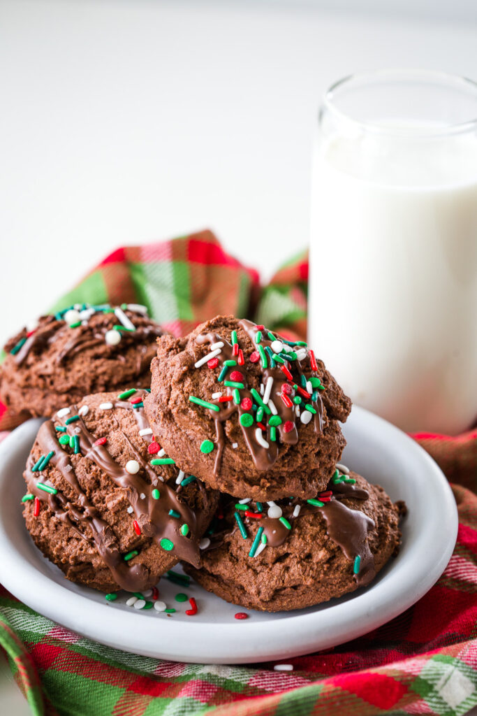 A plate full of chocolate christmas cookies