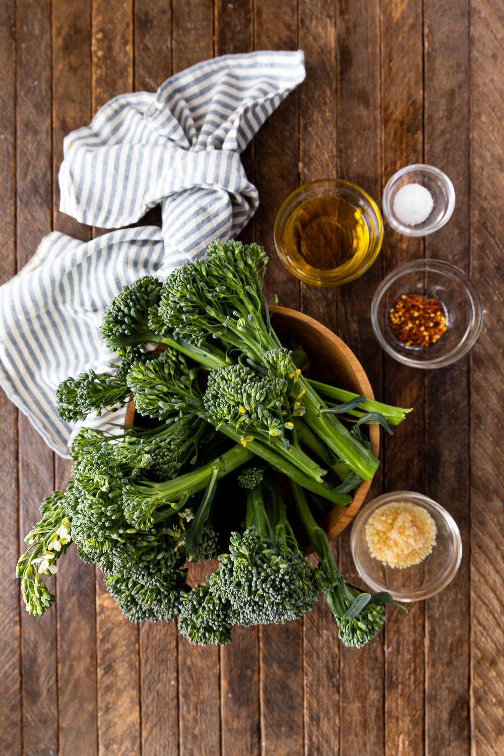 Ingredients for garlic broccolini, a total game changer for an easy side dish. 
