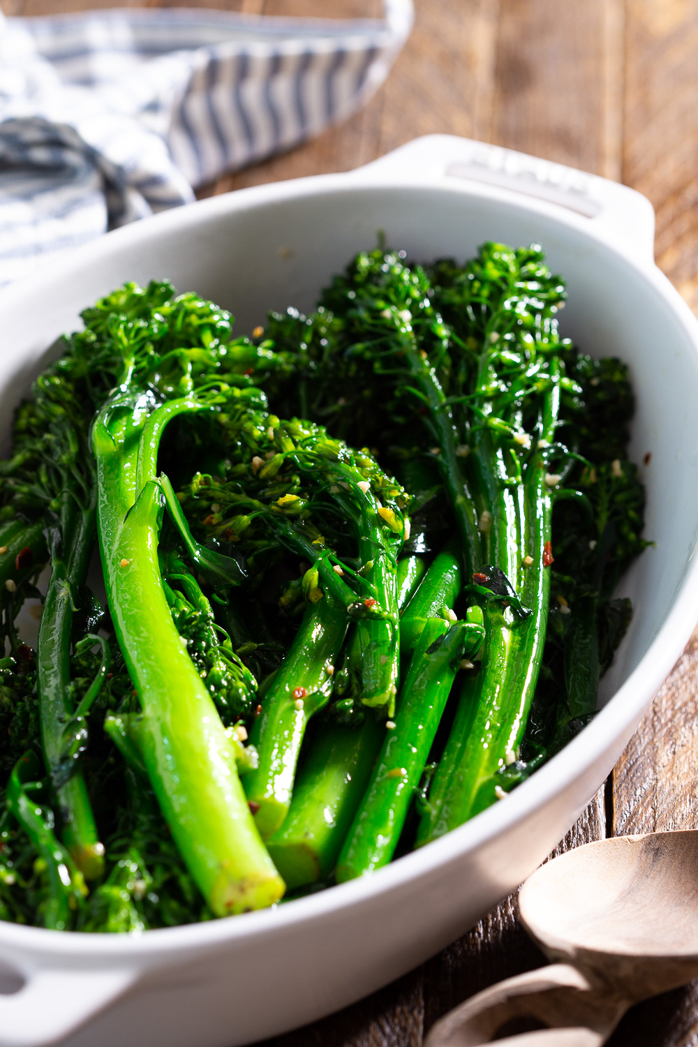 Easy to make, garlic broccolini, a wonderfully simple side dish, perfect for serving with fish. 