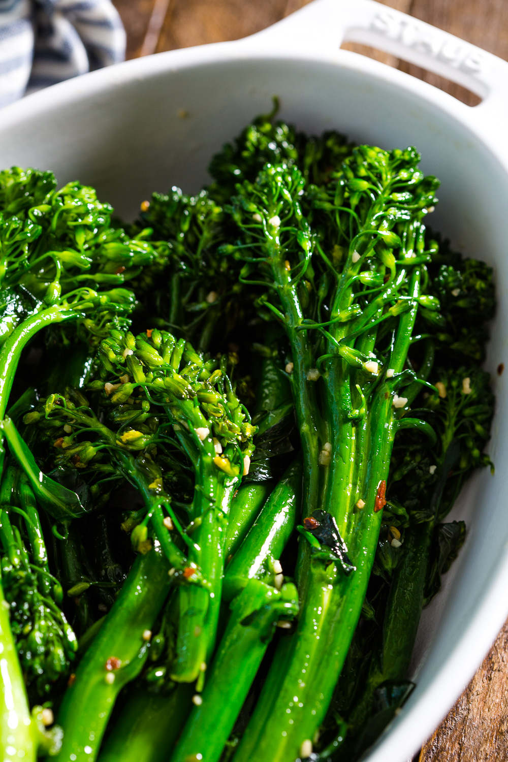 Garlic Broccolini, crisp tender broccolini stir fried in a chili garlic oil that will give it amazing flavor and perfect consistency. 