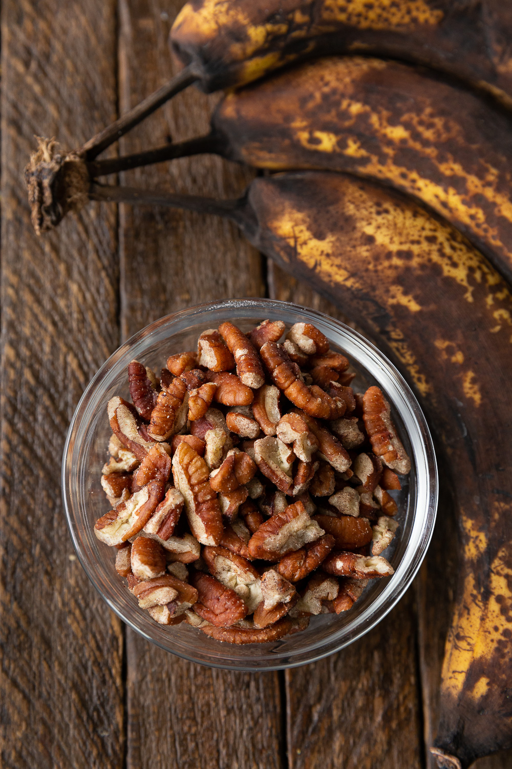 Pecans for browned butter banana bread
