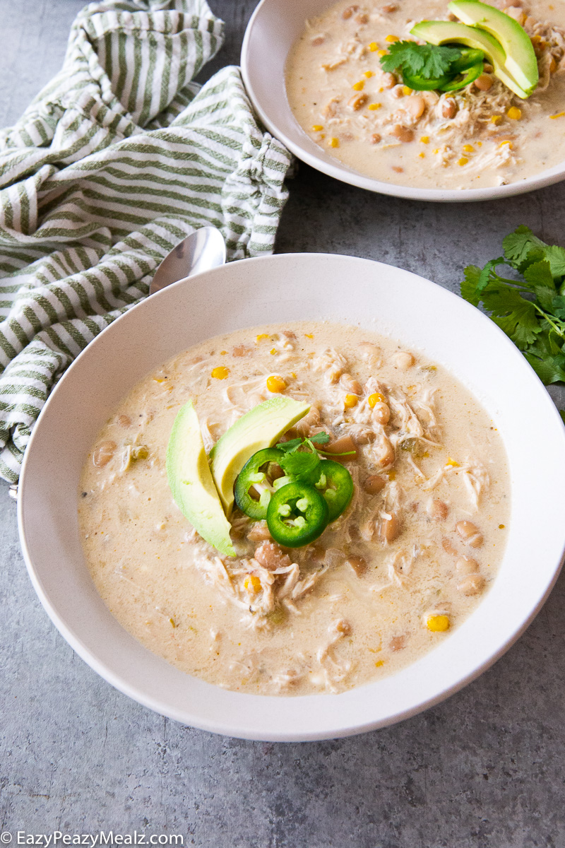 White Chicken Chili, a delicious slow cooker chili with white beans, and tons of flavor. 