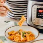 Instant Pot Creamy Rigatoni with lots of cheese