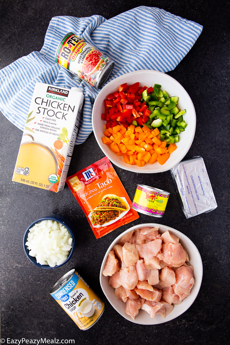 Making slow cooker creamy chicken taco soup