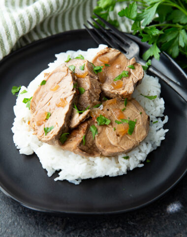 Slow cooker pork tenderloin with teriyaki