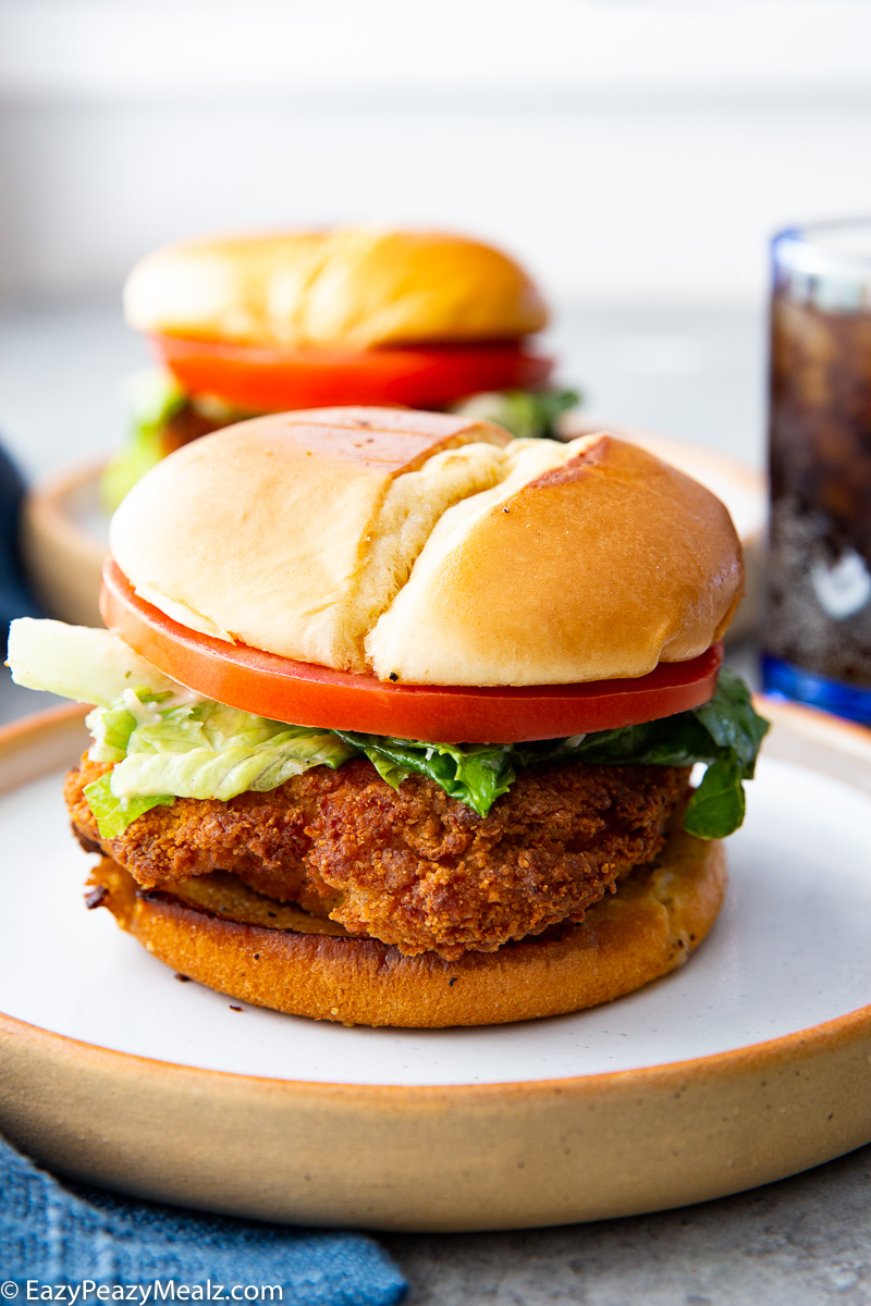 Caesar Chicken Sandwich, a simple, but incredibly delicious sandwich with crispy chicken and caesar salad.