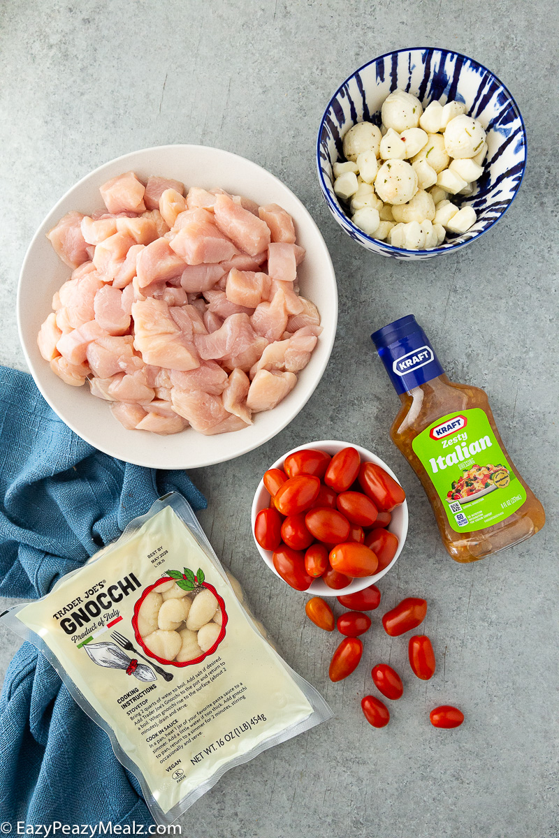 The ingredients needed for chicken gnocchi bake. 