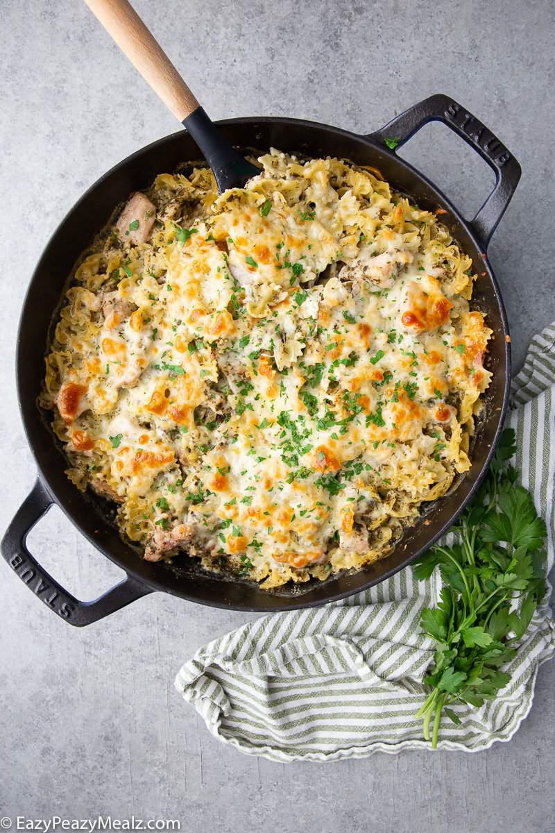 Pesto chicken pasta bake