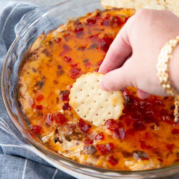 Bacon pepper jelly cheese dip