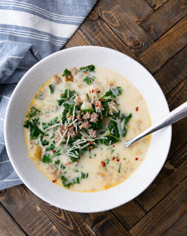 Instant Pot Zuppa Toscana, a simple instant pot soup, perfect for busy nights.