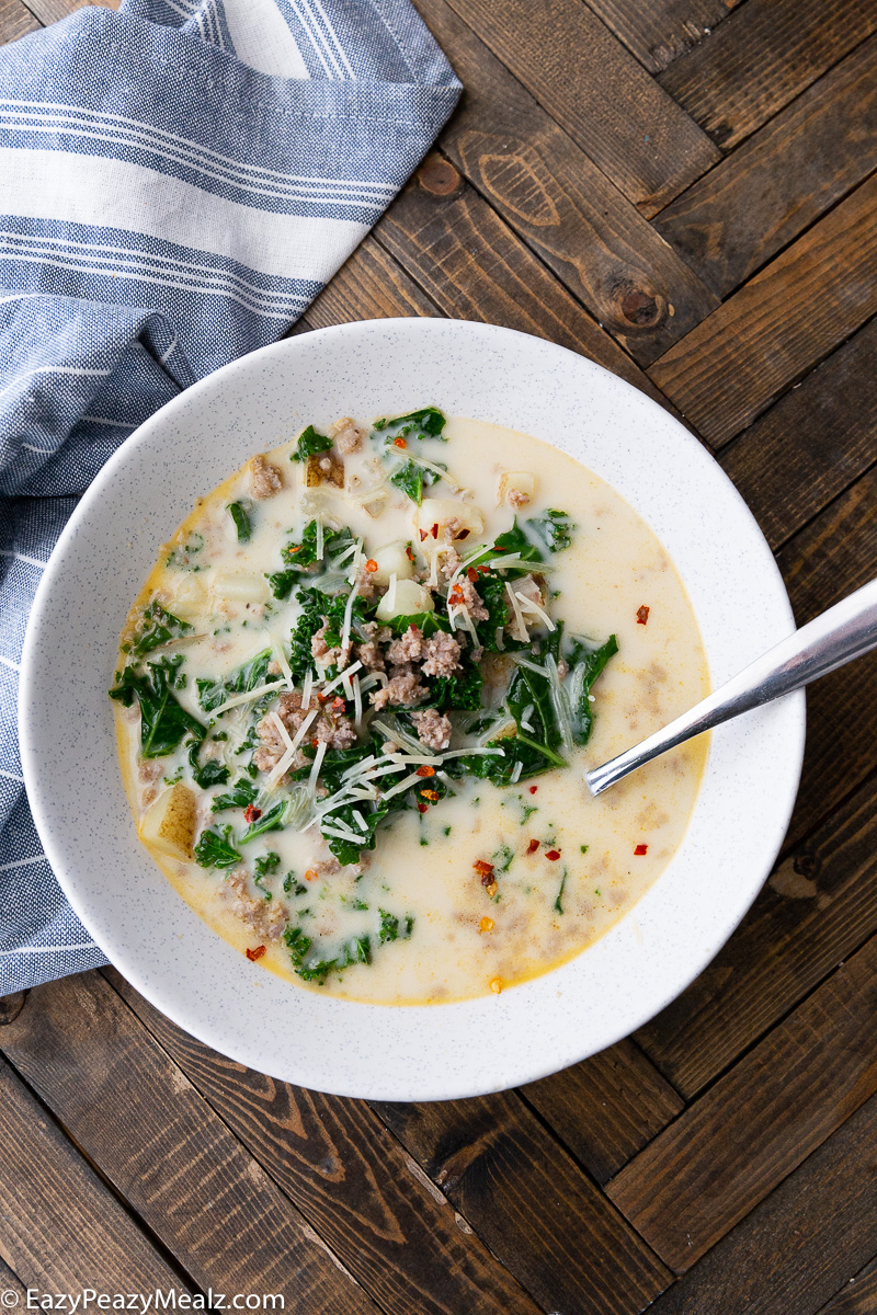 Instant Pot Zuppa Toscana, a simple instant pot soup, perfect for busy nights. 
