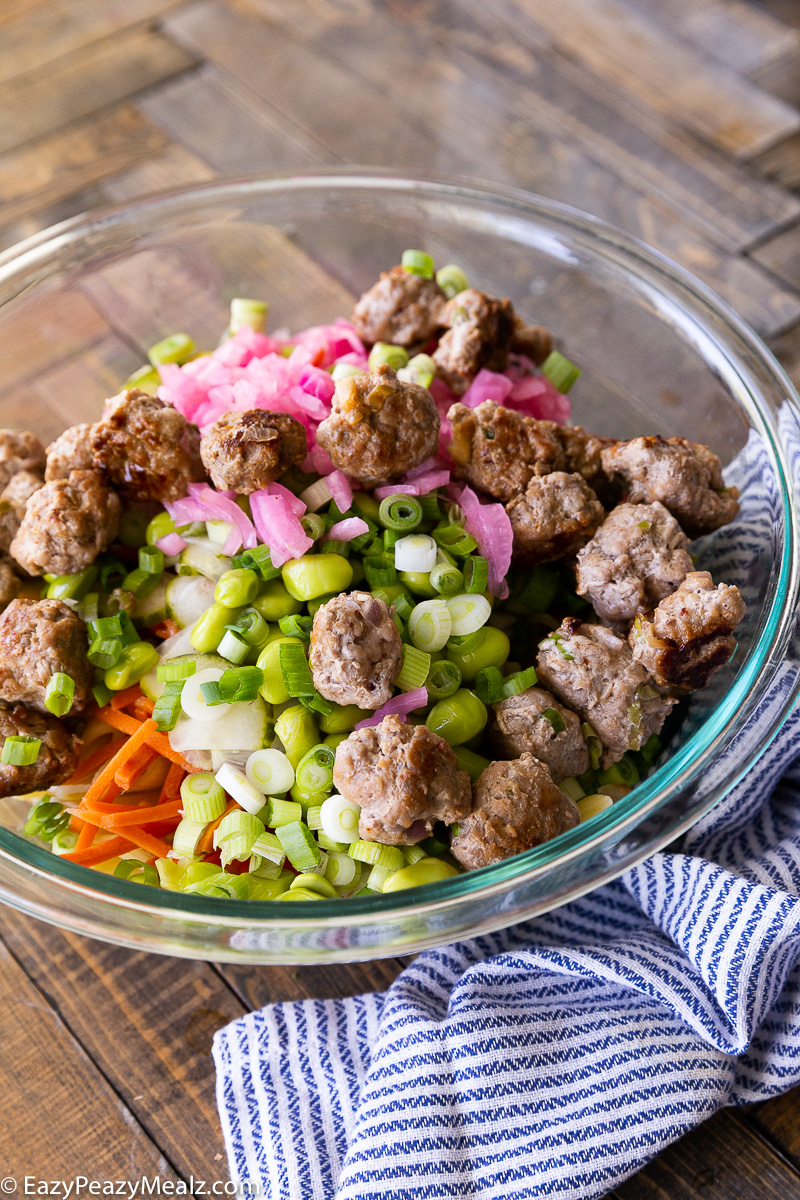 Assembled potsticker pasta salad.