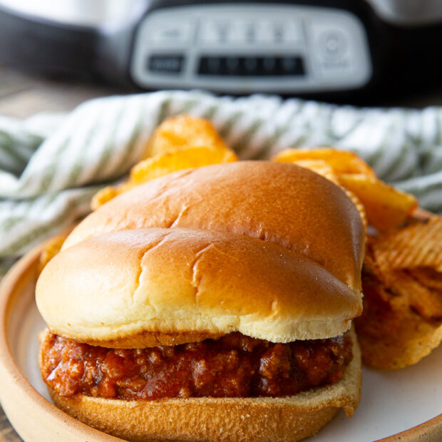 Slow Cooker Sloppy Joes