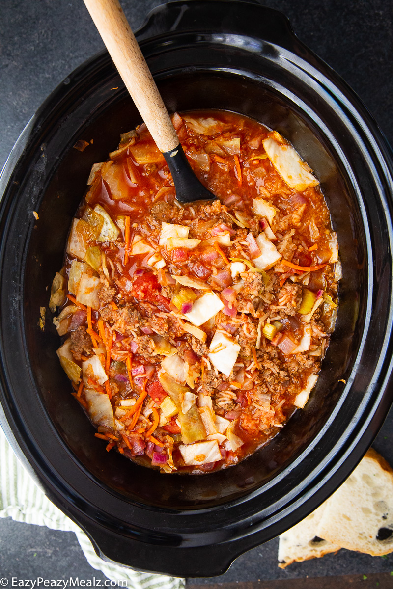 Slow cooker cabbage roll soup
