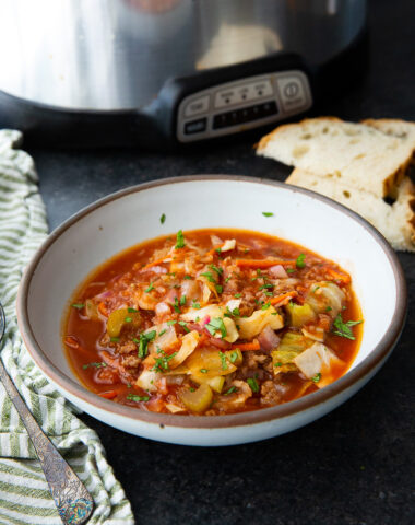 Slow cooker cabbage roll soup