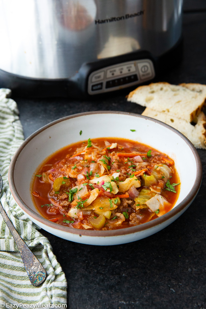 Slow cooker cabbage roll soup