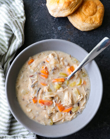 Slow cooker chicken and wild rice soup