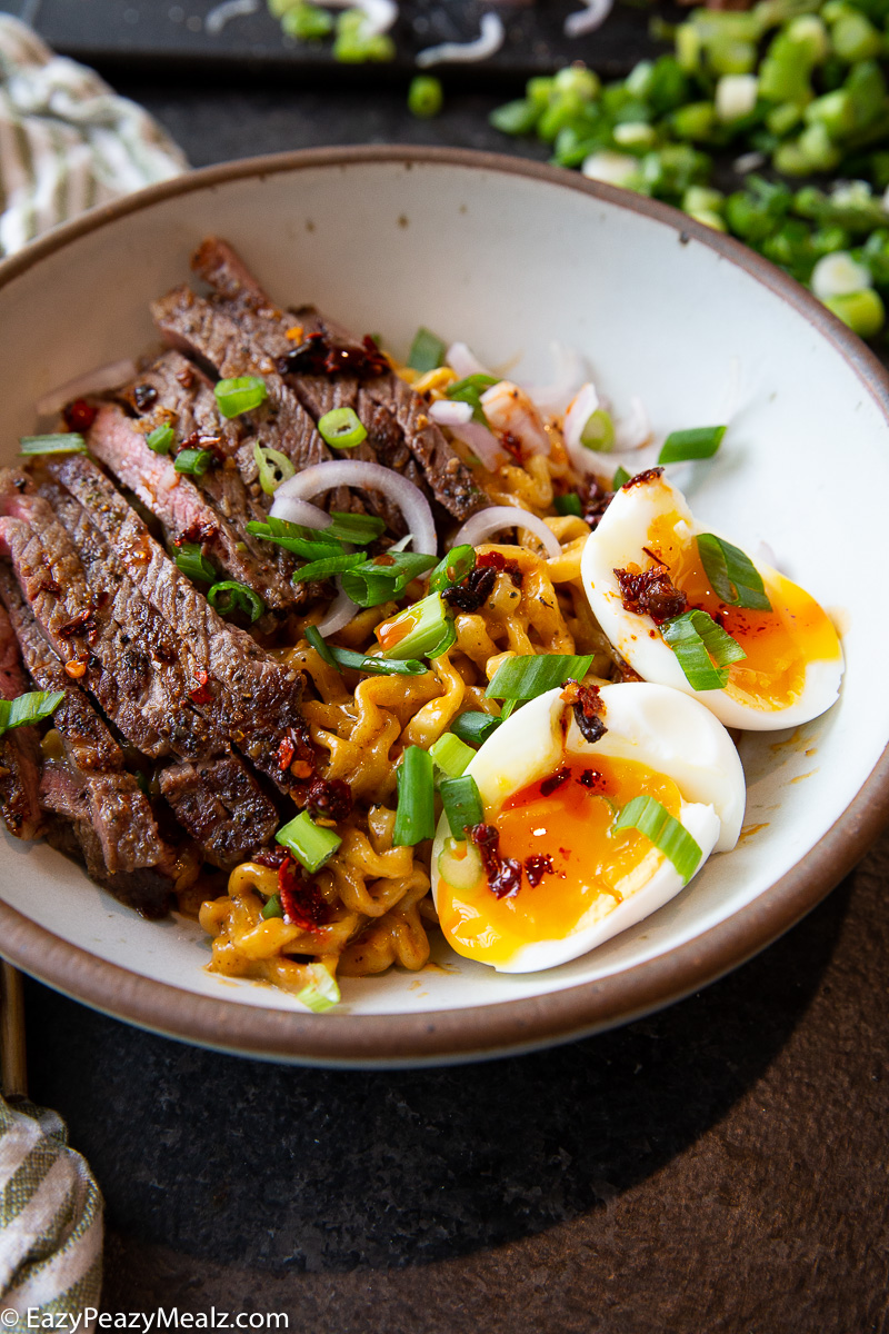 A good garlic butter steak cheesy ramen