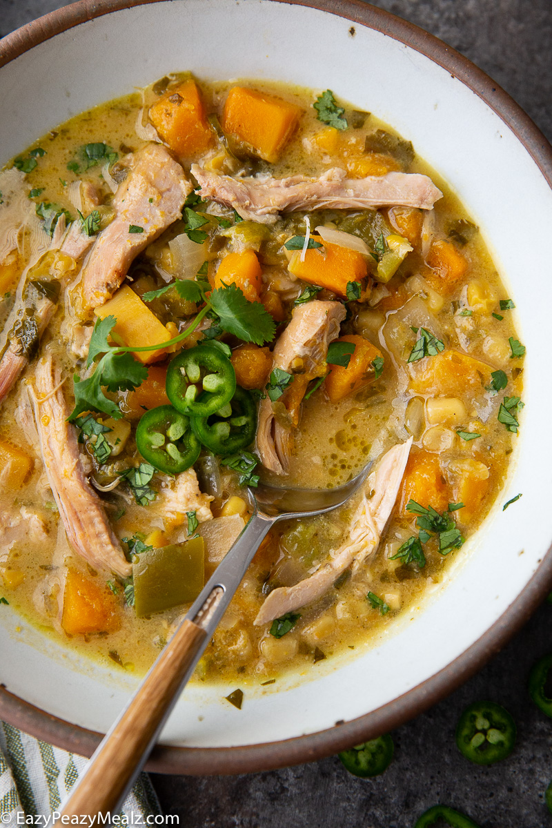 Slow cooker butternut squash white chicken chili